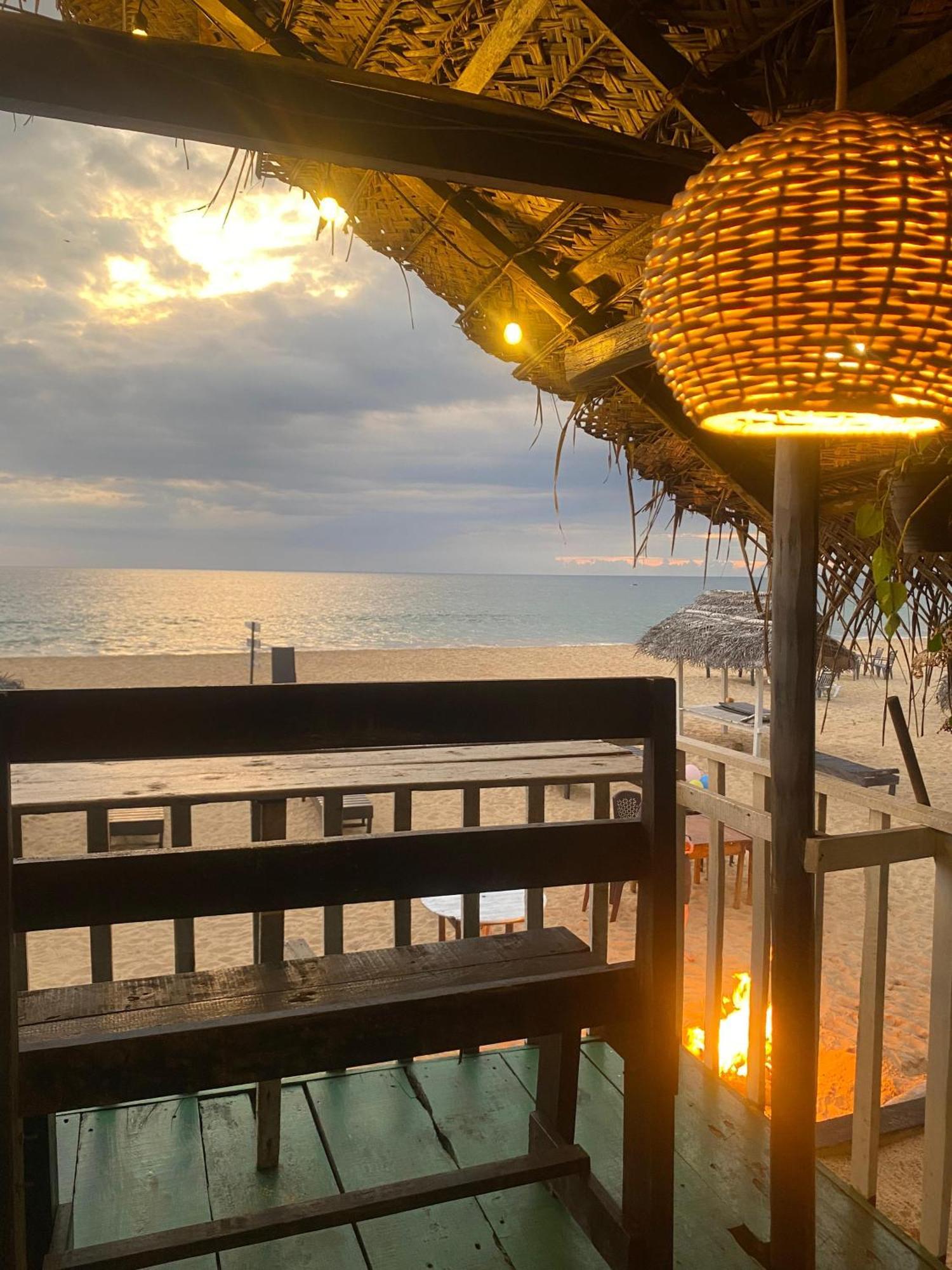 Sea Shine Guest House Хиккадува Экстерьер фото