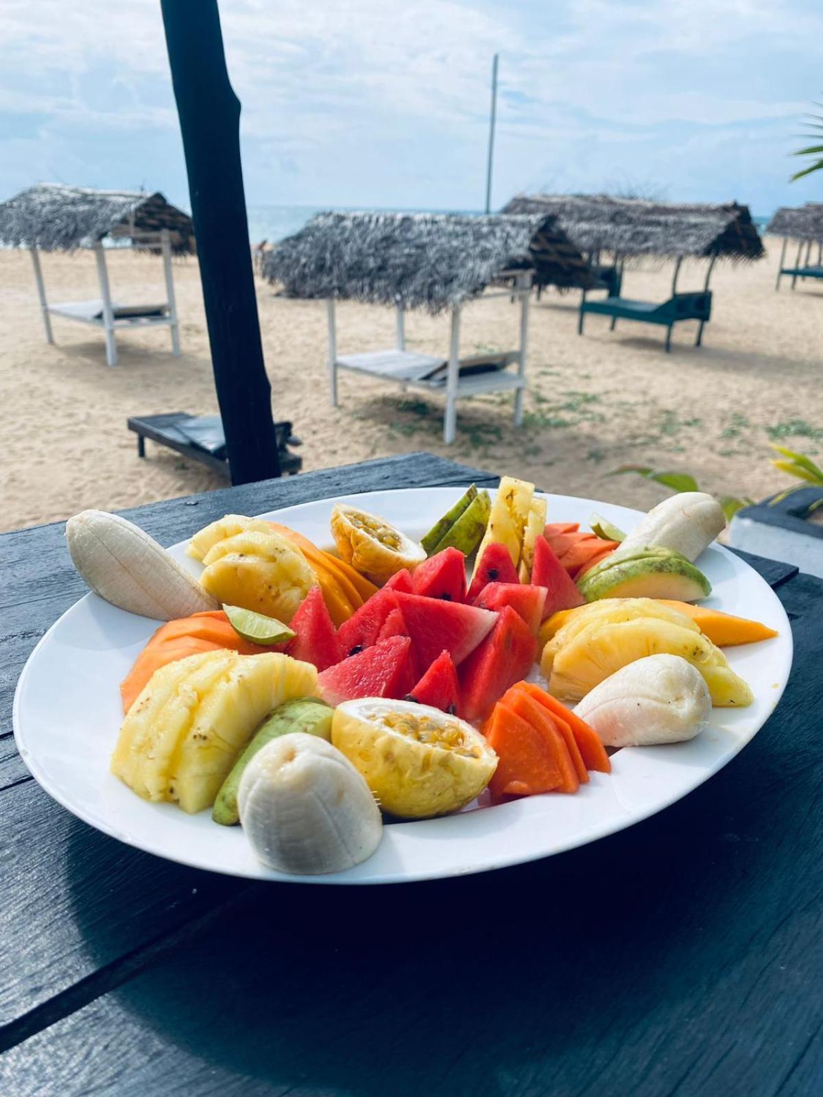 Sea Shine Guest House Хиккадува Экстерьер фото