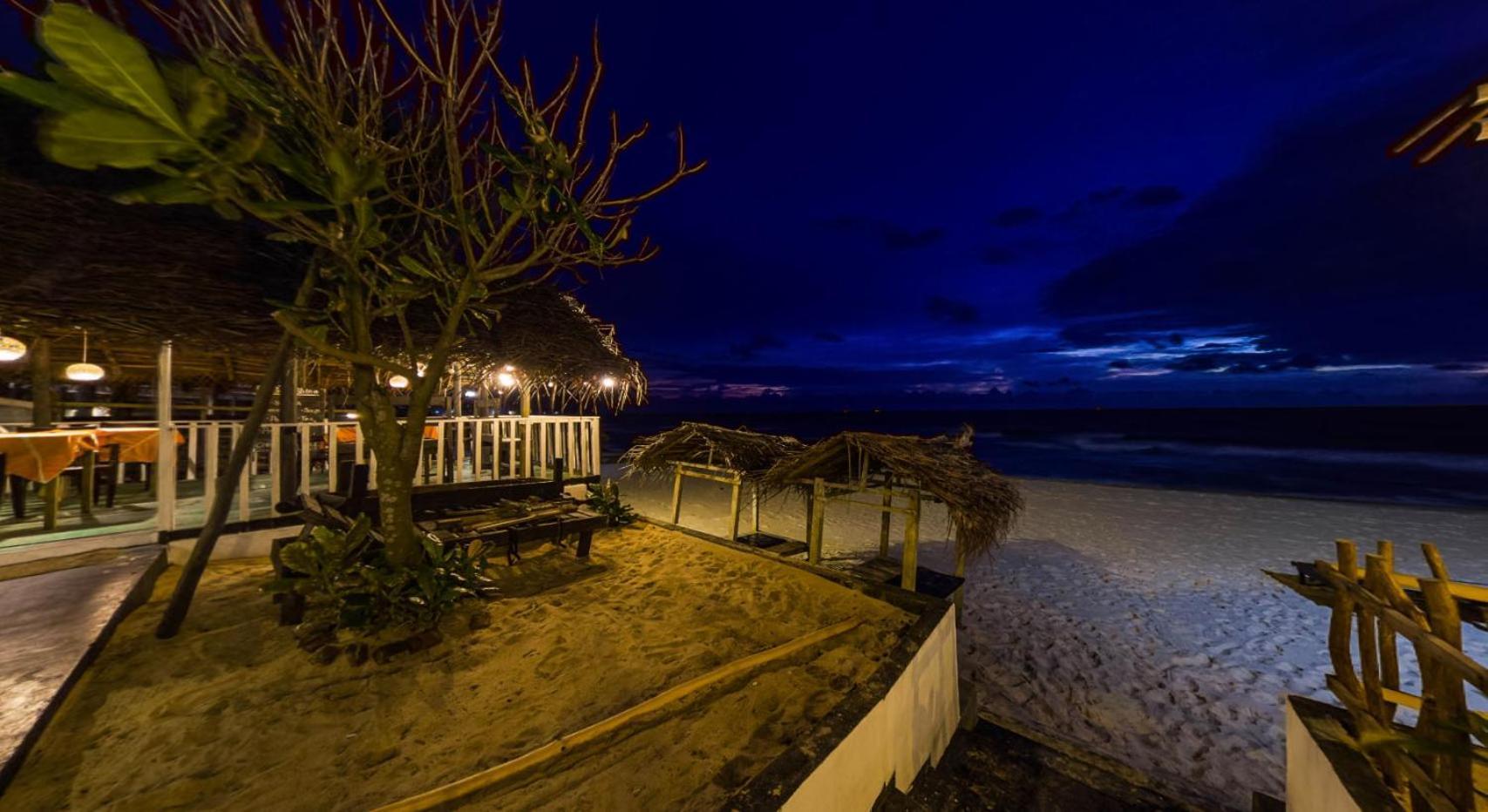 Sea Shine Guest House Хиккадува Экстерьер фото
