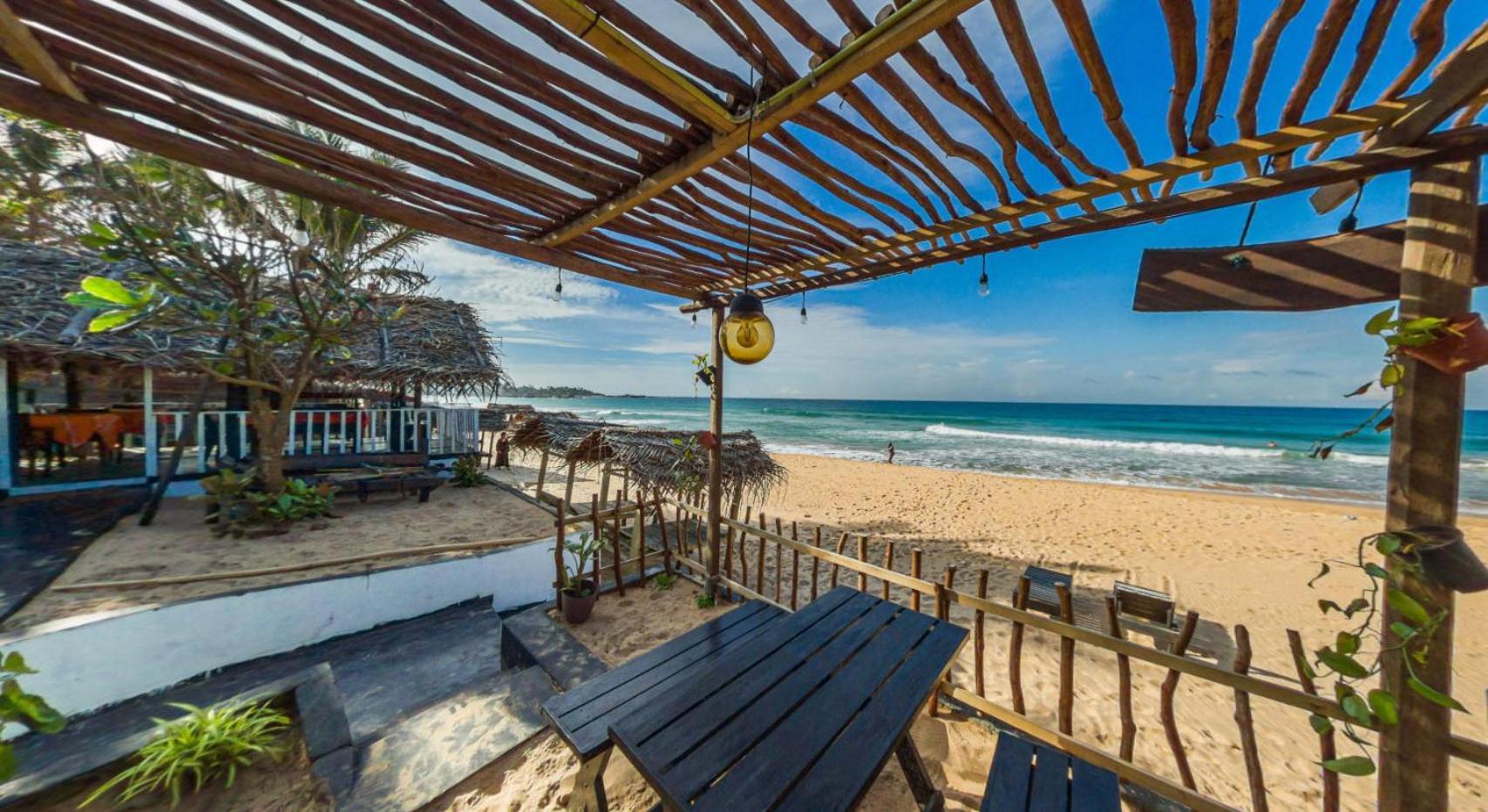 Sea Shine Guest House Хиккадува Экстерьер фото