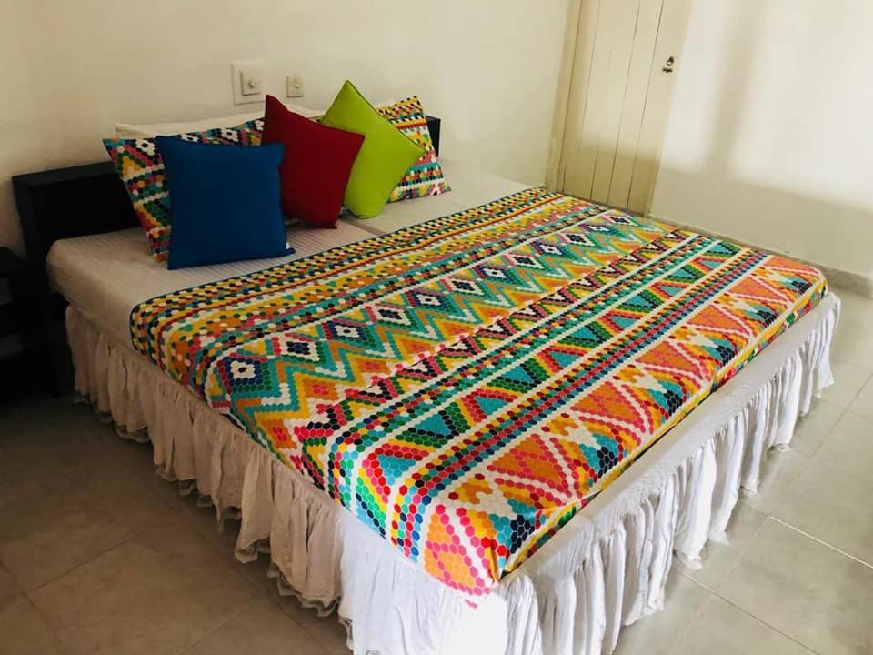 Sea Shine Guest House Хиккадува Экстерьер фото