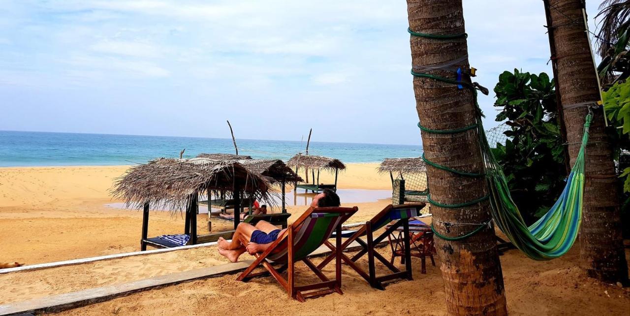 Sea Shine Guest House Хиккадува Экстерьер фото